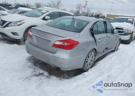 2012 Hyundai Genesis 3.8 z USA, uszkodzony, nr VIN KMHGC4DD2CU191083